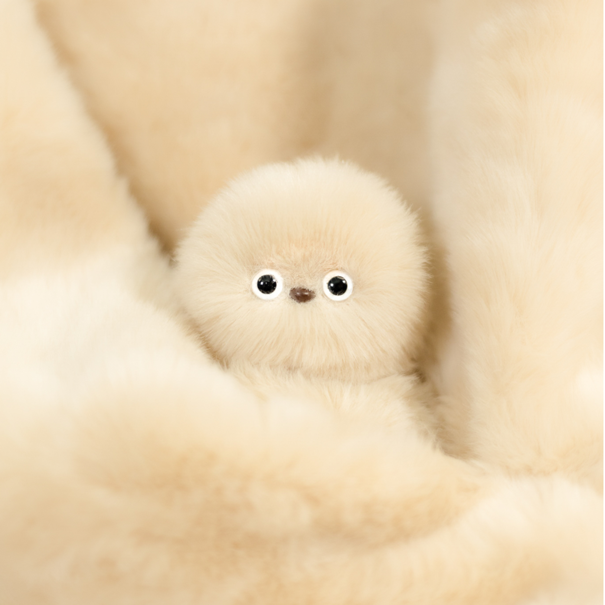 Mirumi™ Interactive robot plush | Your adorable everyday companion